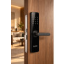 Porta de madeira com fechadura DLock DL 4800 PN